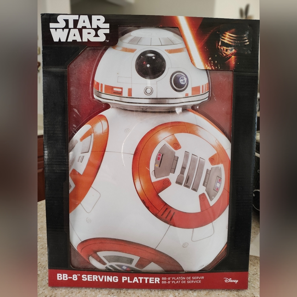 ThinkGeek, Inc. Star Wars BB-8 Serving Platter.